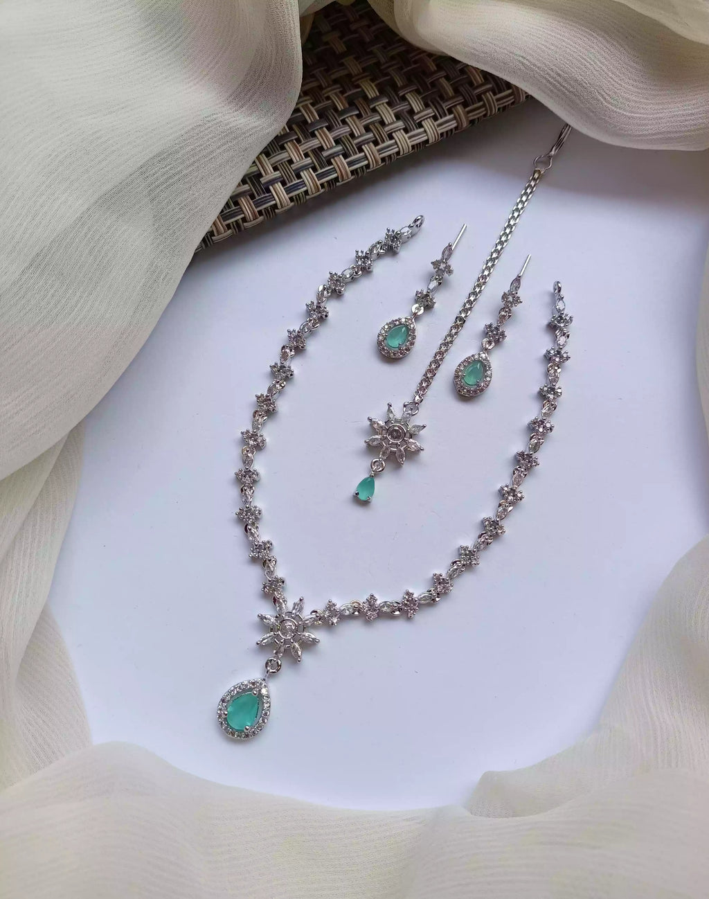 American diamond necklace set