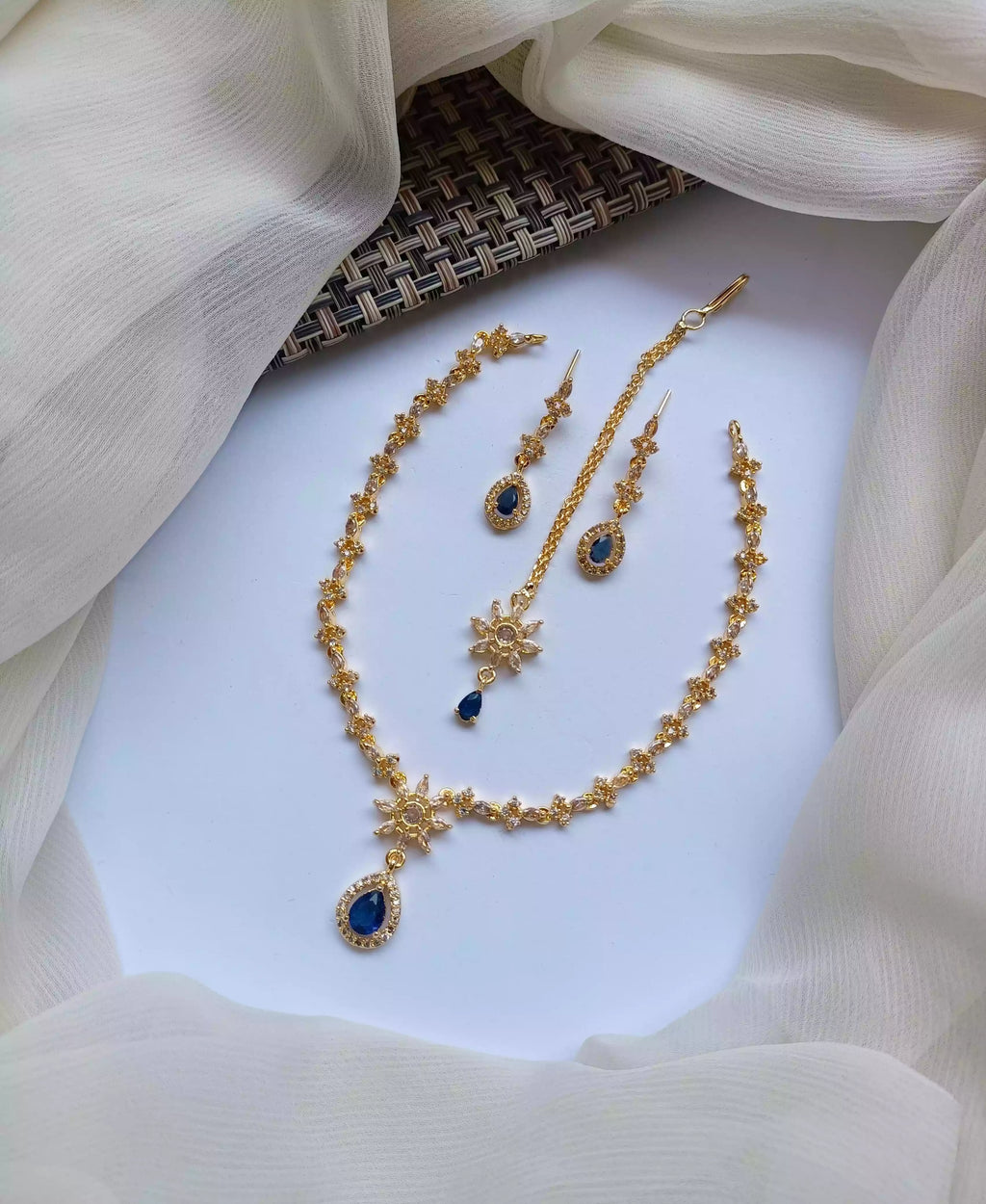 American diamond necklace set