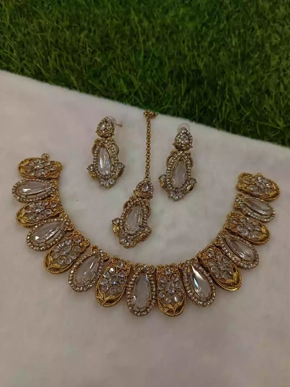 Designer necklace set