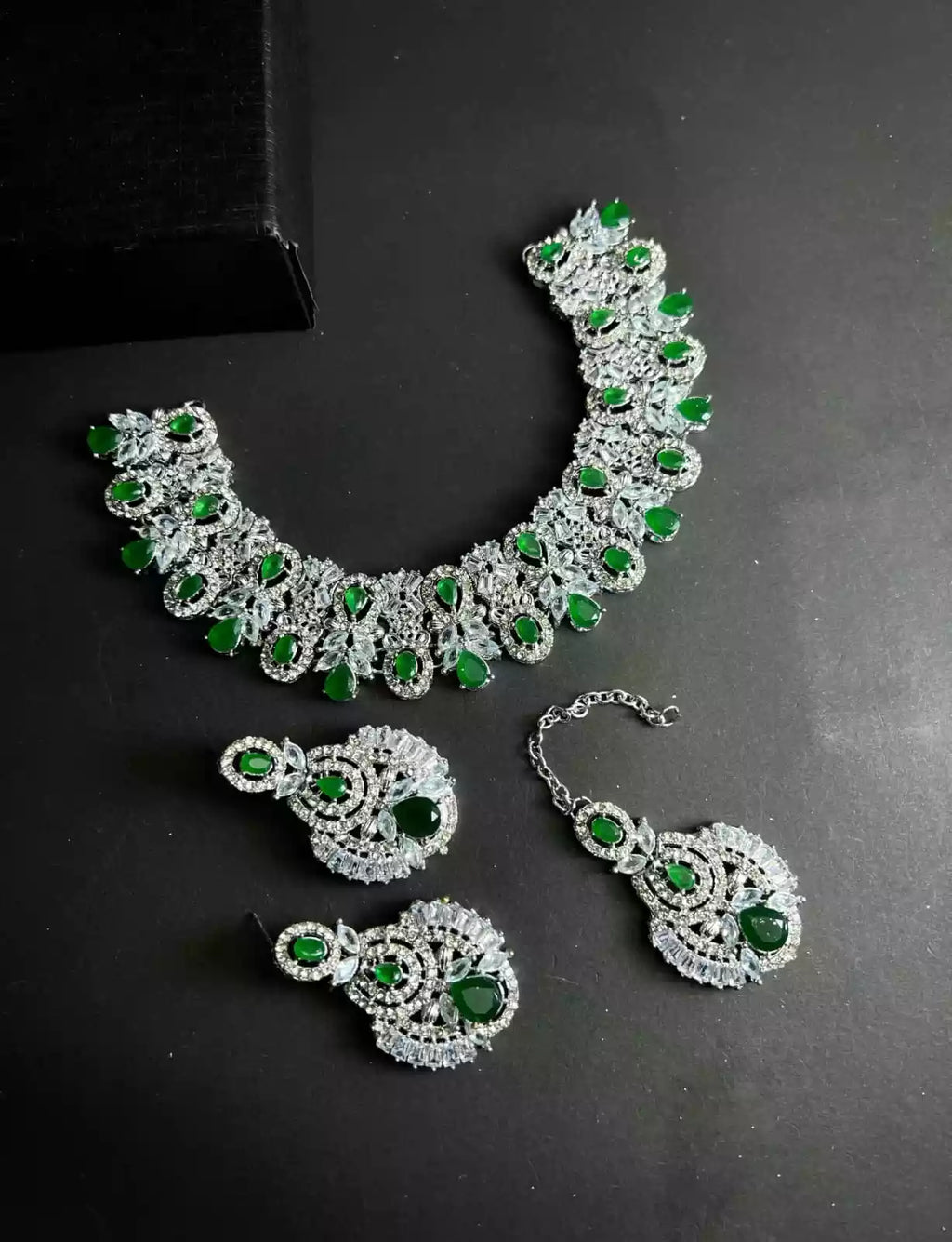Heavy bridal set with teeka