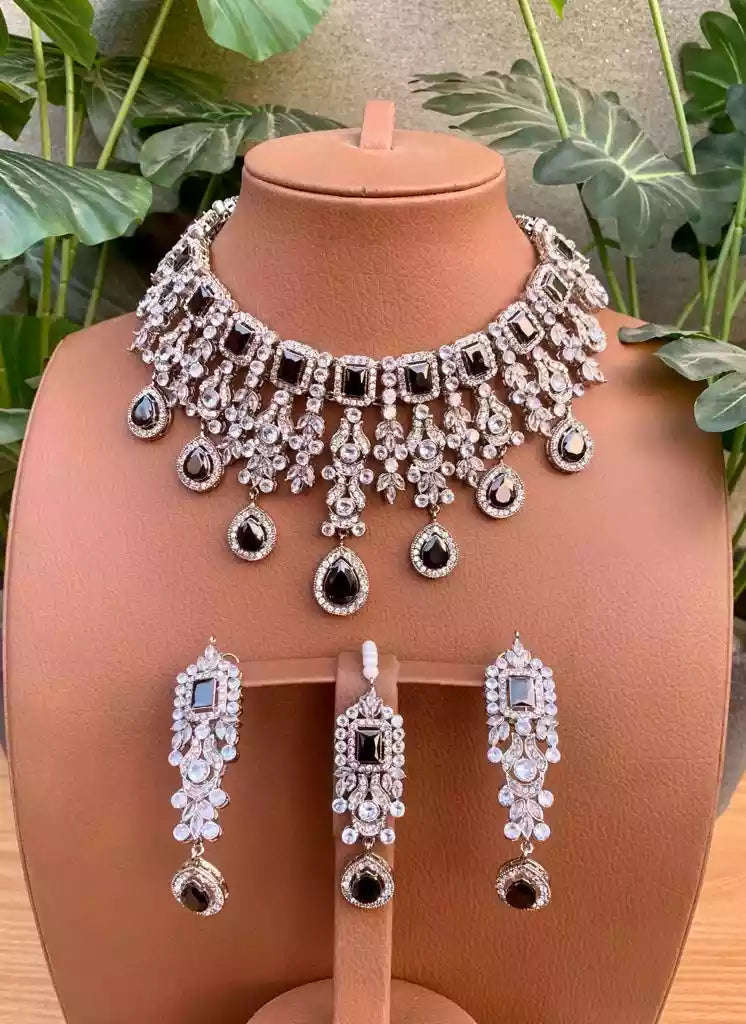 Heavy bridal set