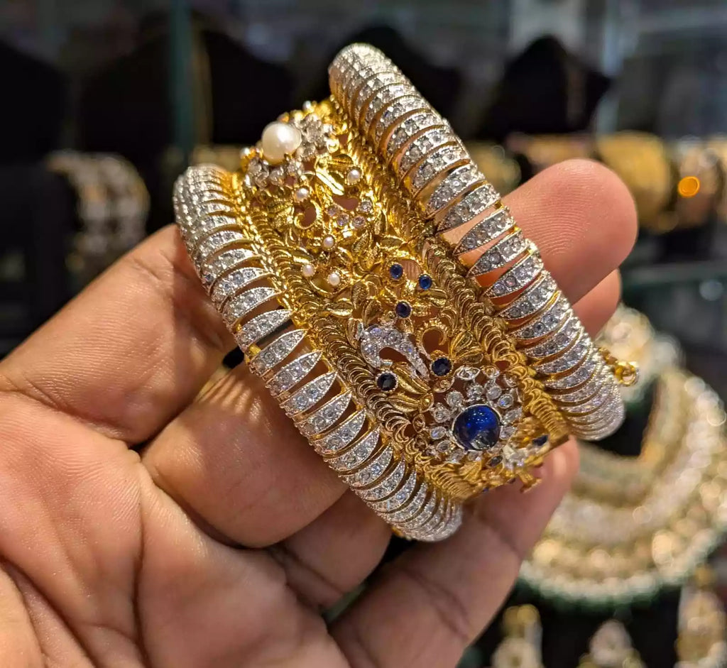 Gold plated openable jarao kara