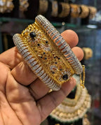 Gold plated openable jarao kara