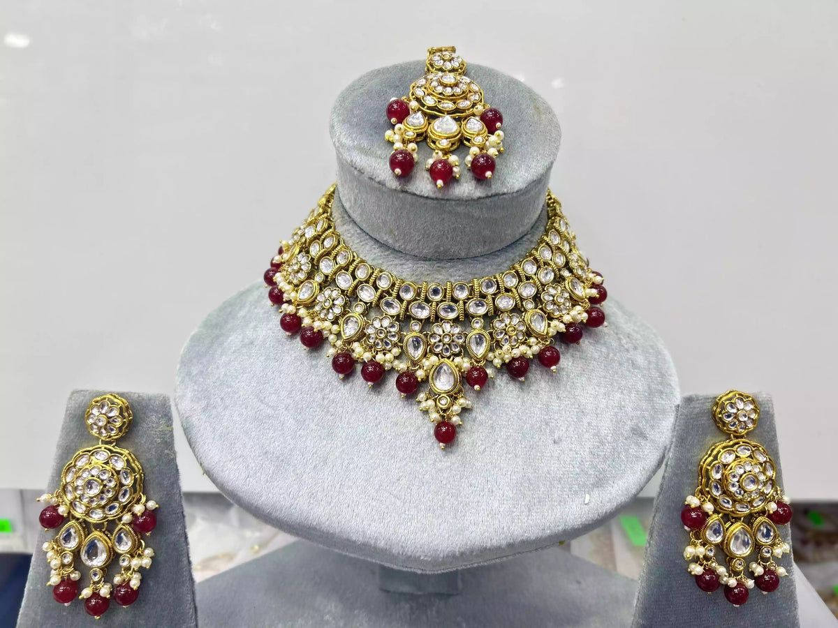 Indian kundan necklace set Main image