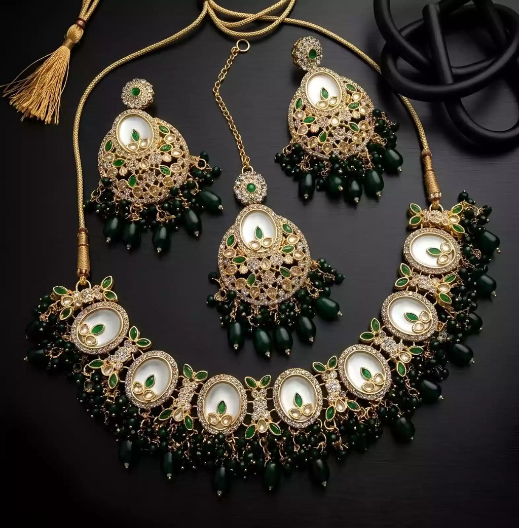 Mother pearl necklace set