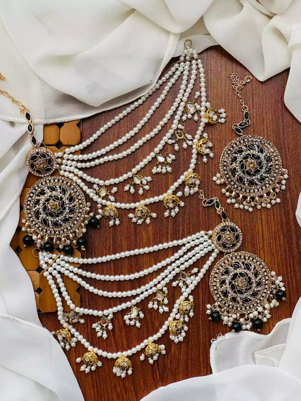 Zircon sahara earrings teeka