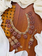 Zircon necklace set with teeka