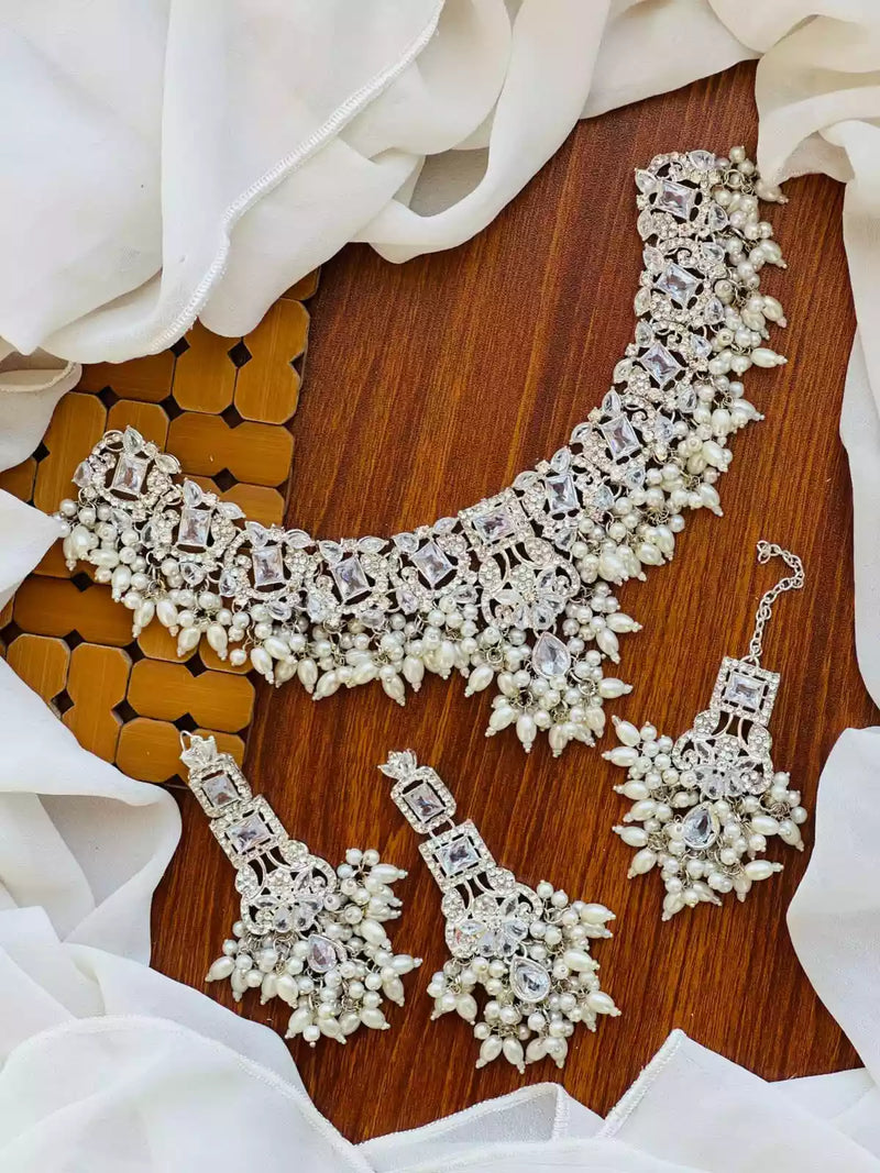 Heavy pearl necklace set