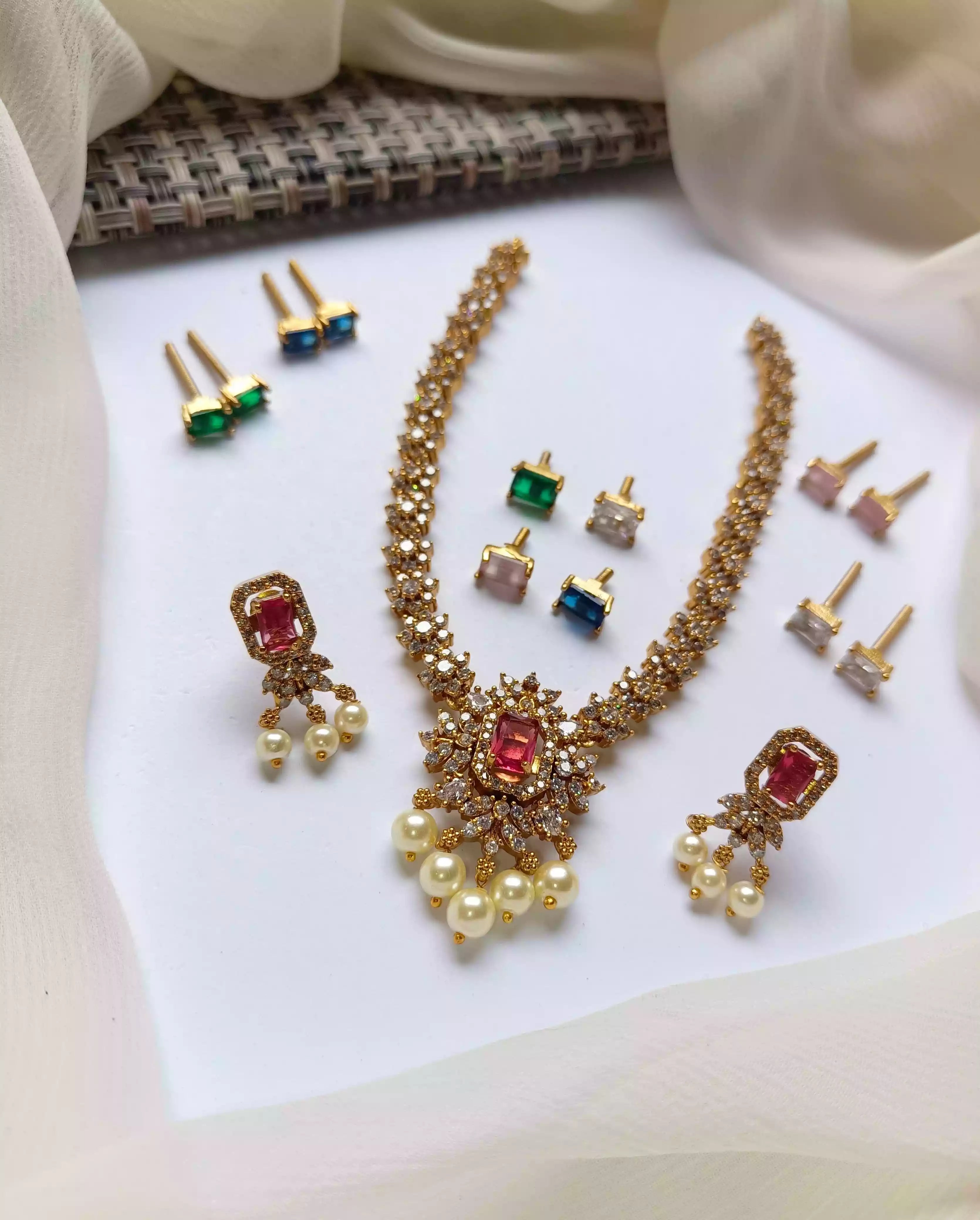 South indian set with changeable stones Secondary image