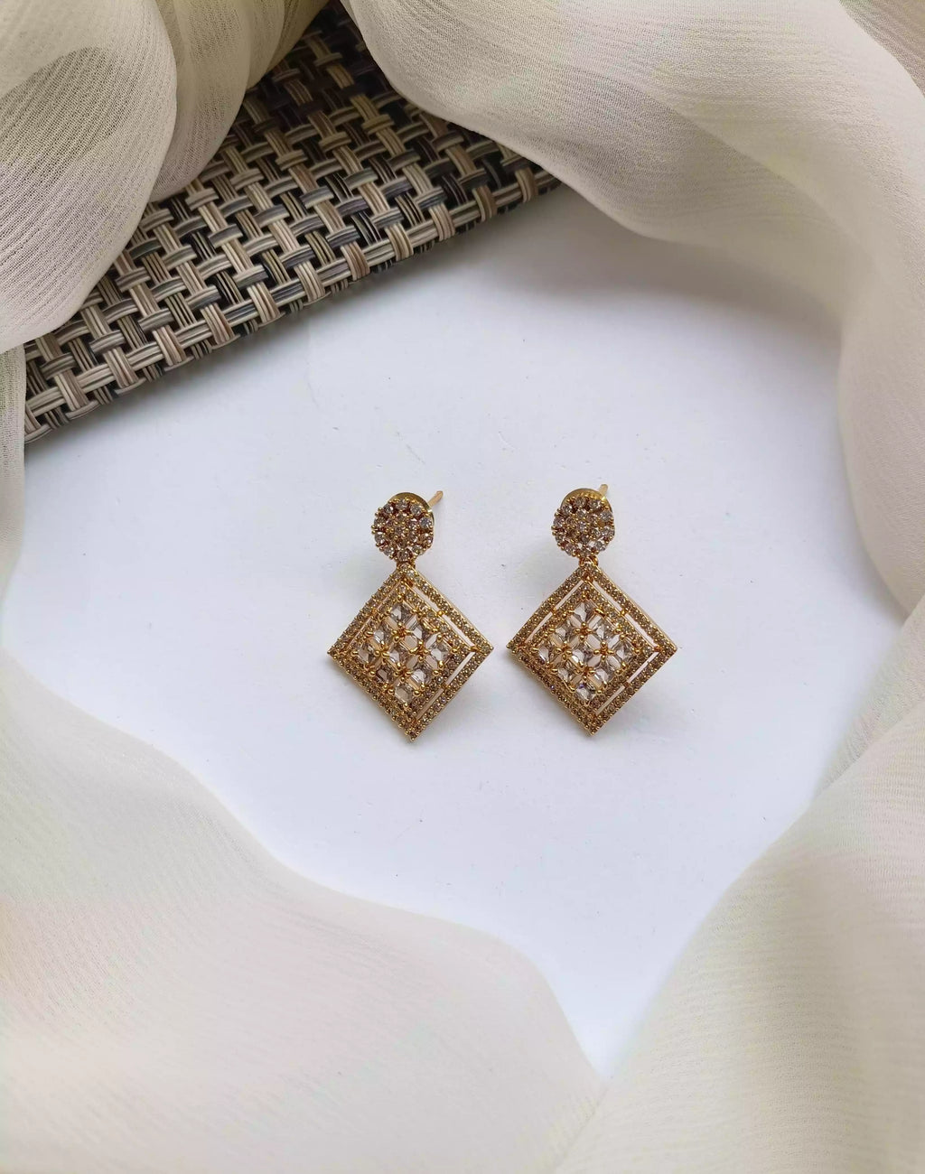 Zircon earrings