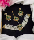 Zircon choker set with teeka