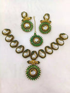 Mother pearl necklace set