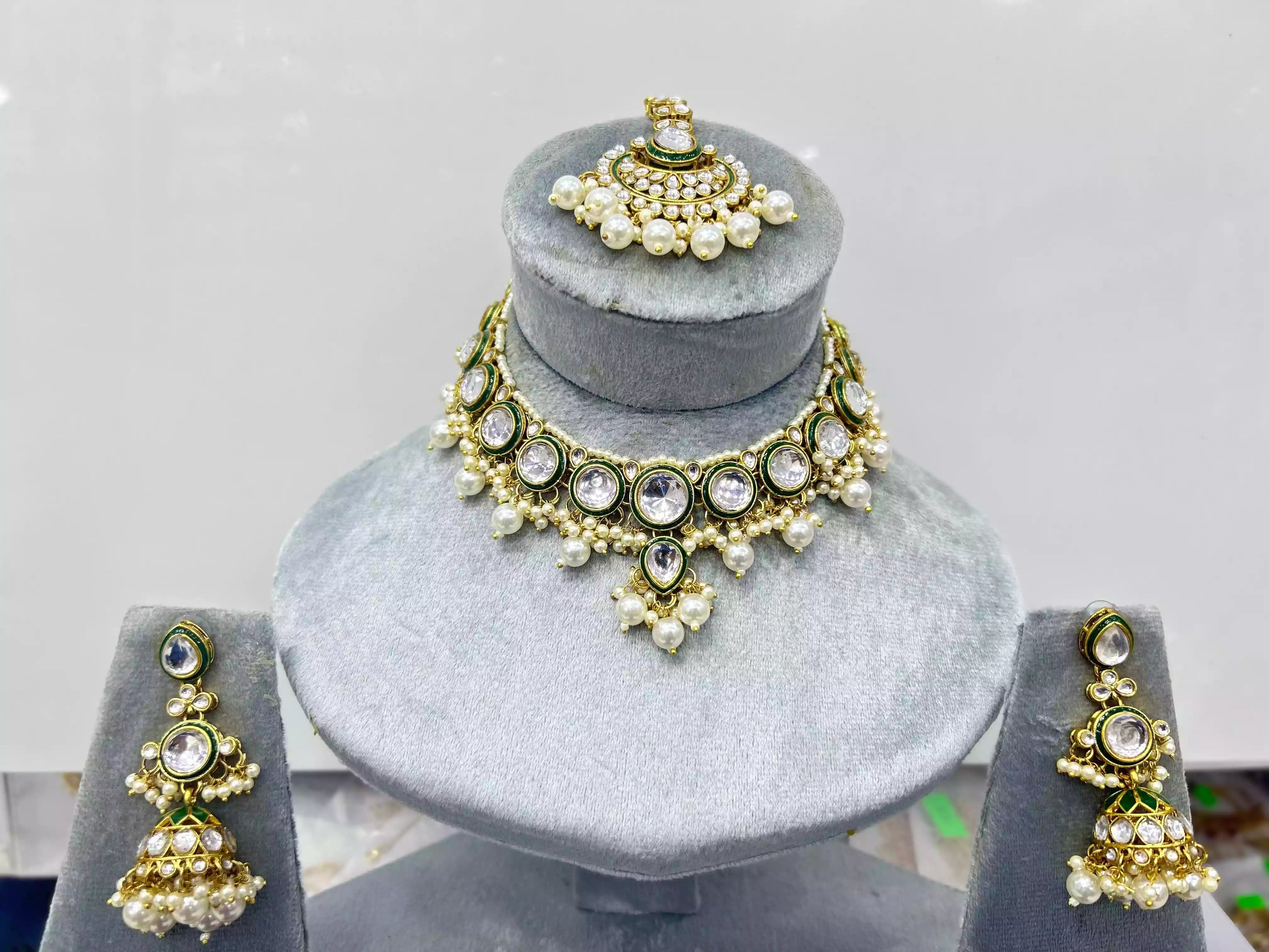 Kundan necklace set
