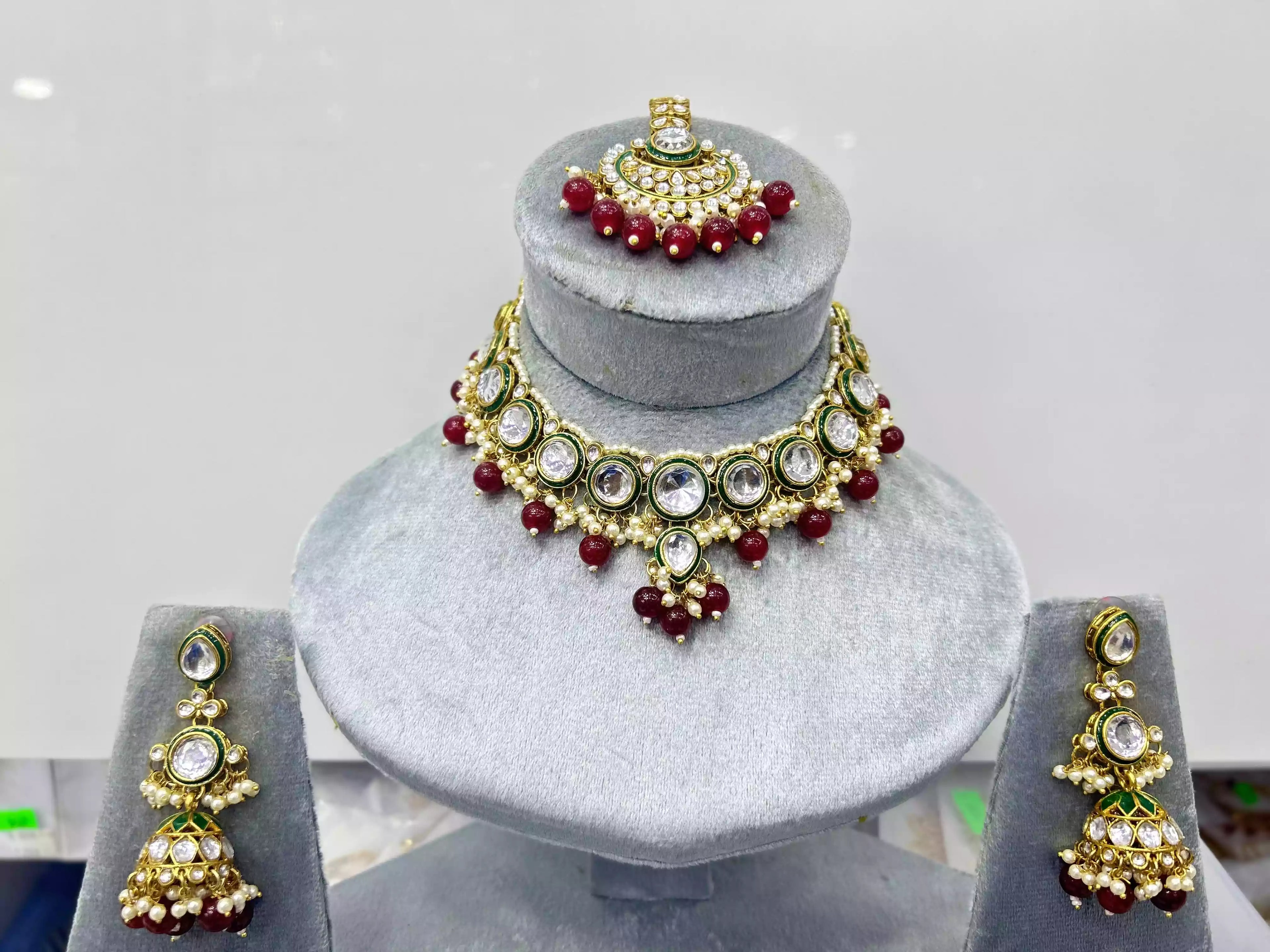 Kundan necklace set