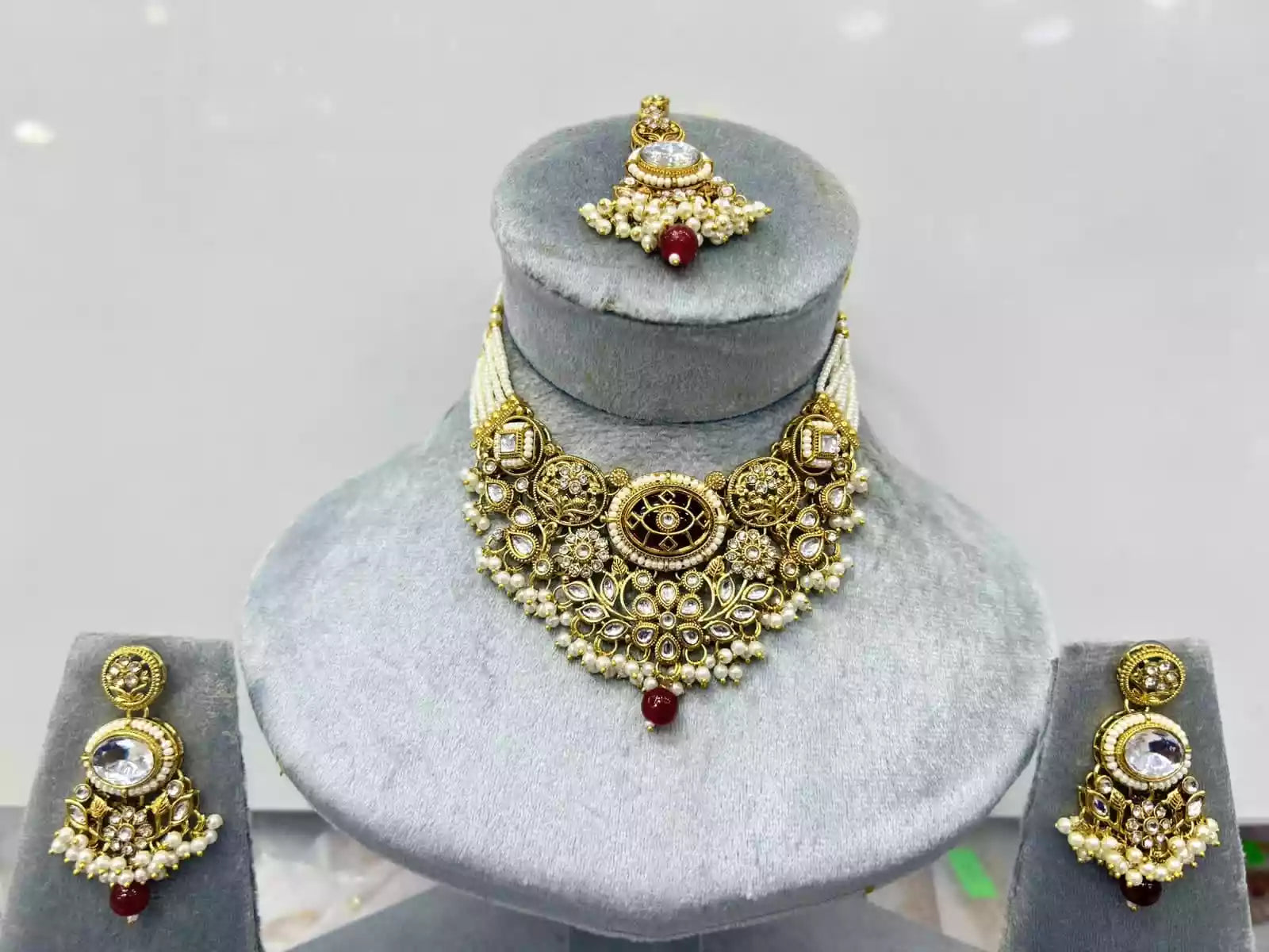 Designer kundan necklace set