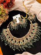Reverse ad necklace set