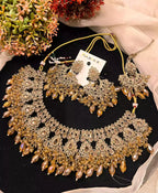 Reverse ad necklace set