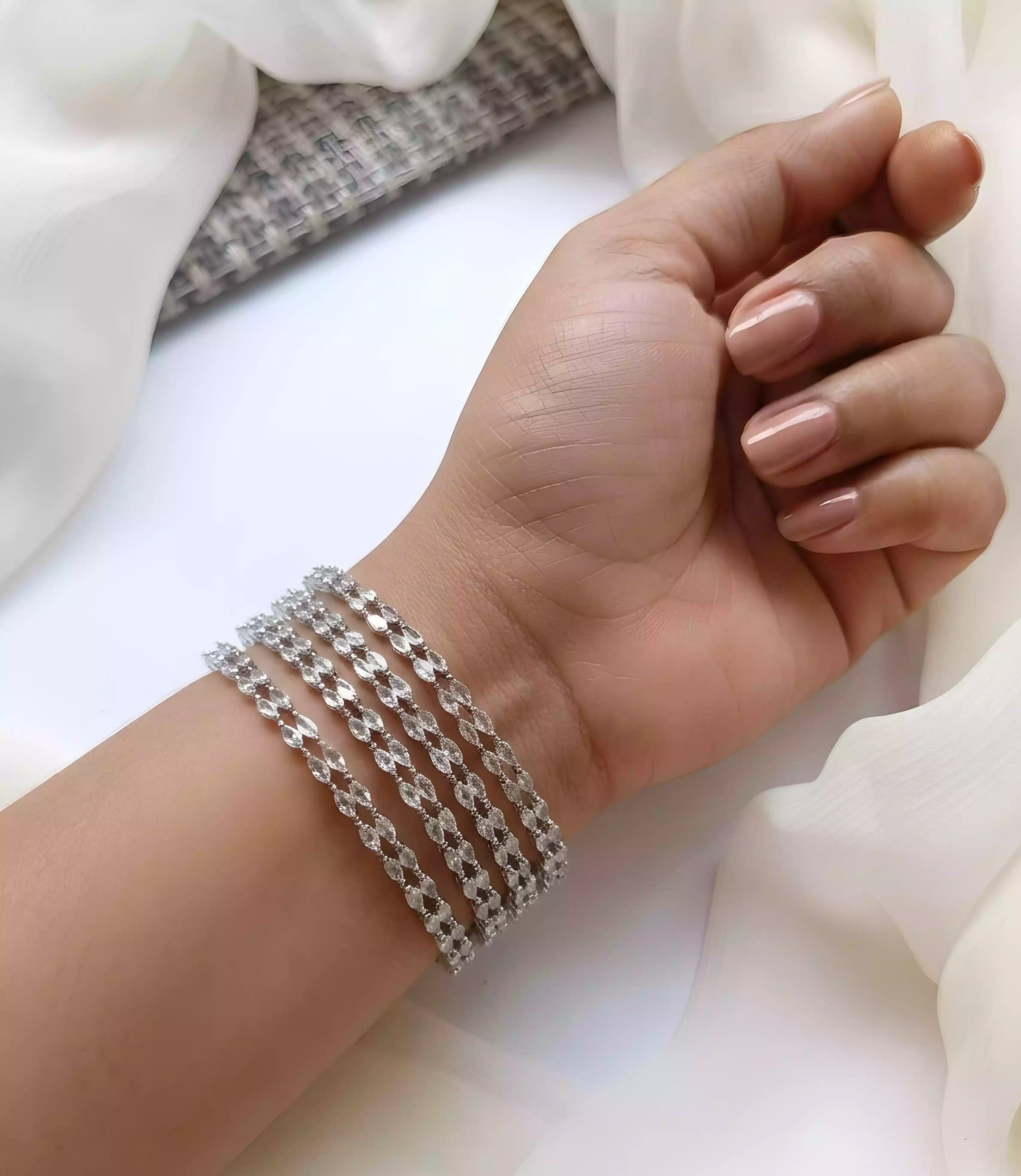 American diamond 4pcs bangles set Main image
