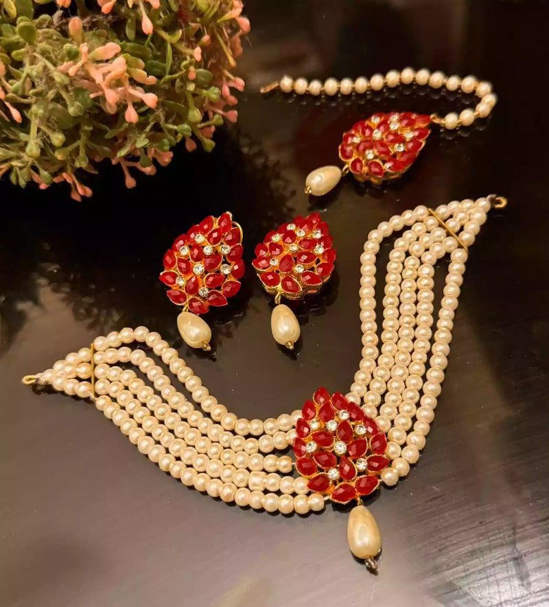 Delicate zircon choker set