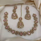 Zircon necklace set with teeka
