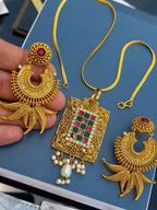 Turkish pendant set with teeka