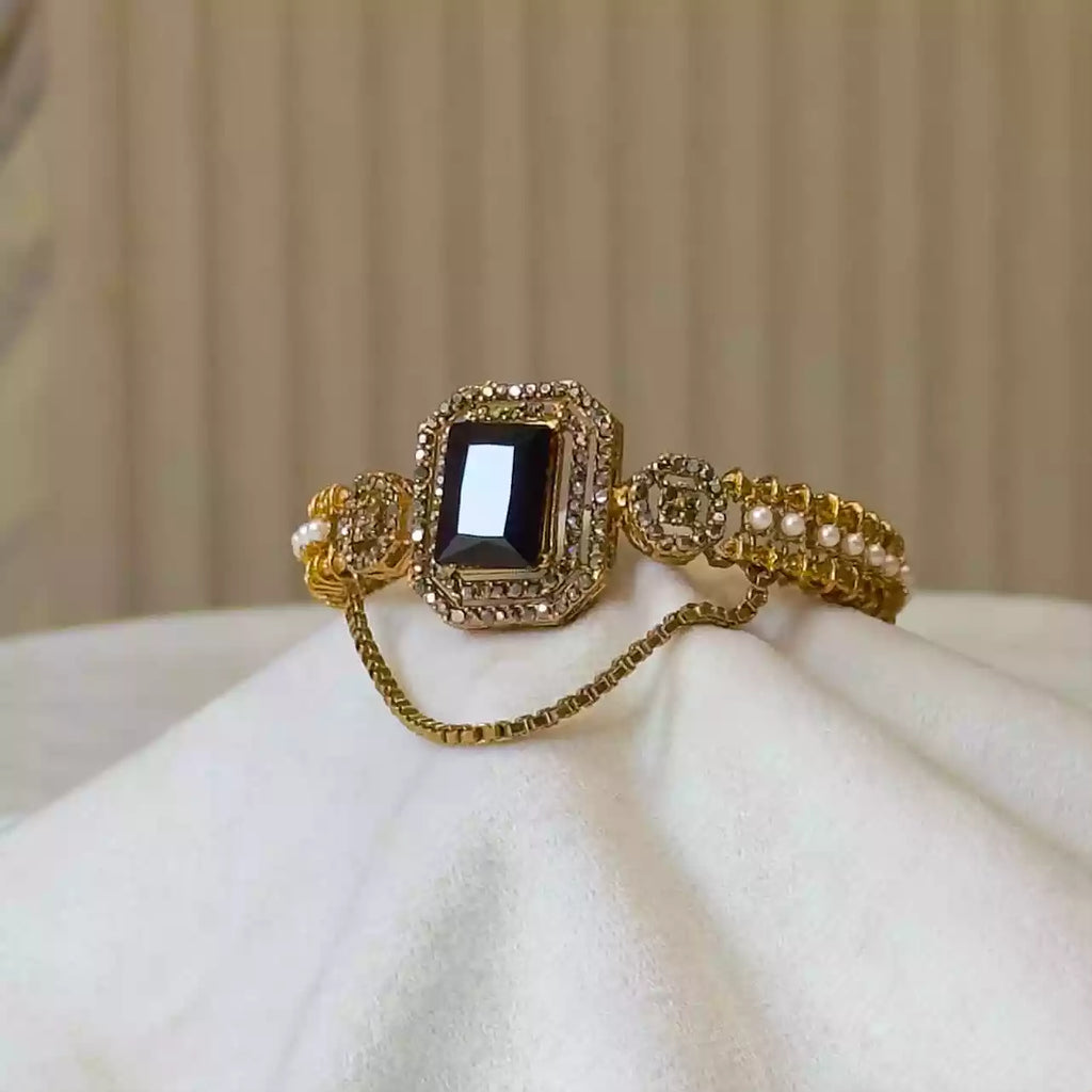 Zircon openable kara