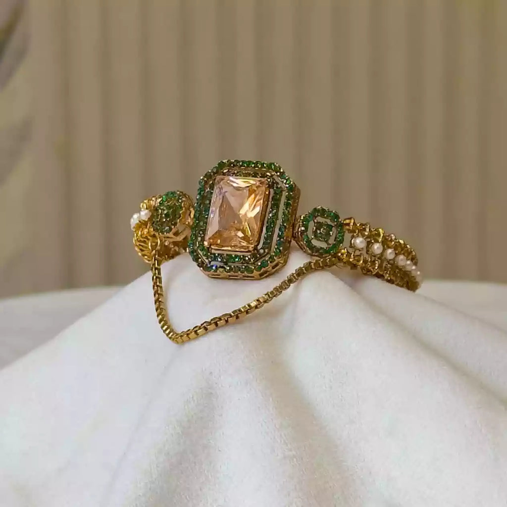 Zircon openable kara
