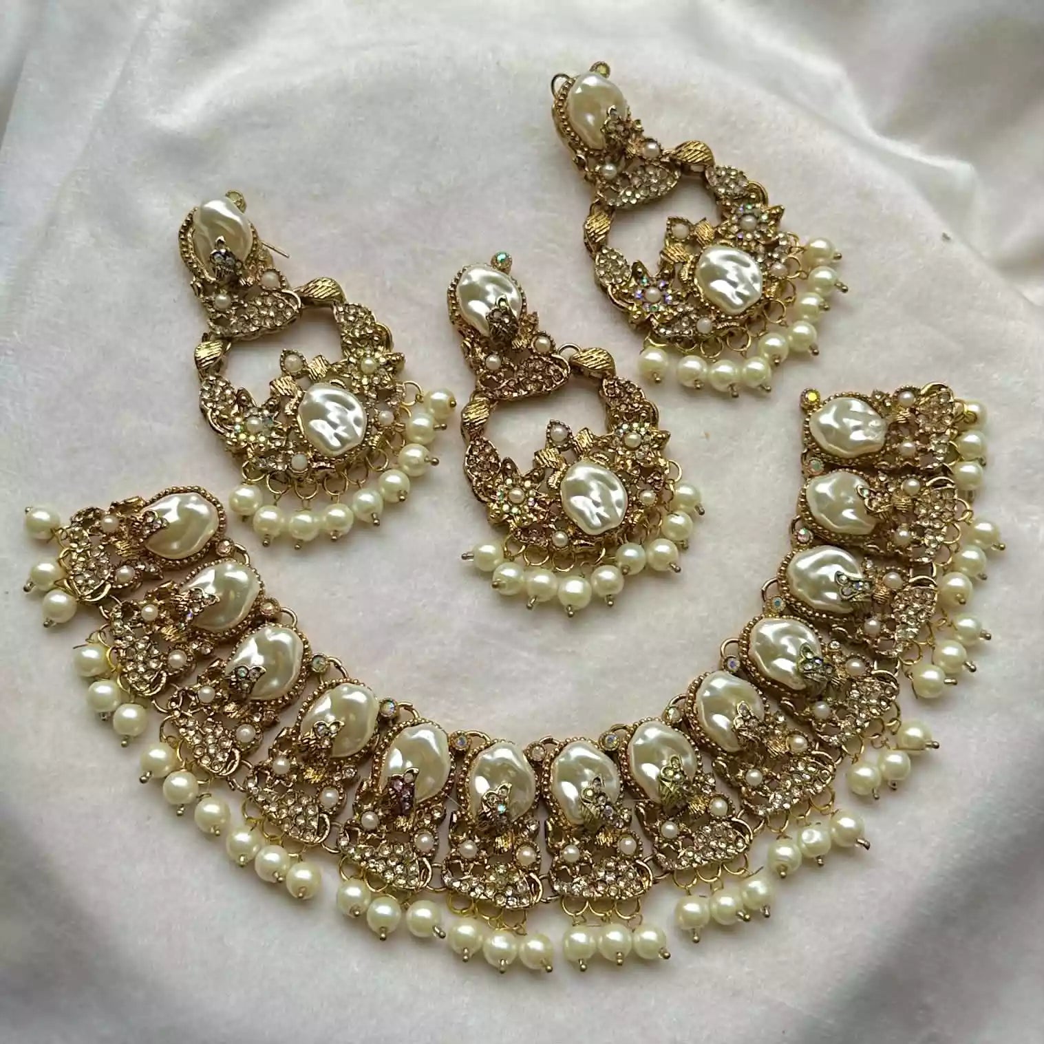Mother pearl necklace set Main image