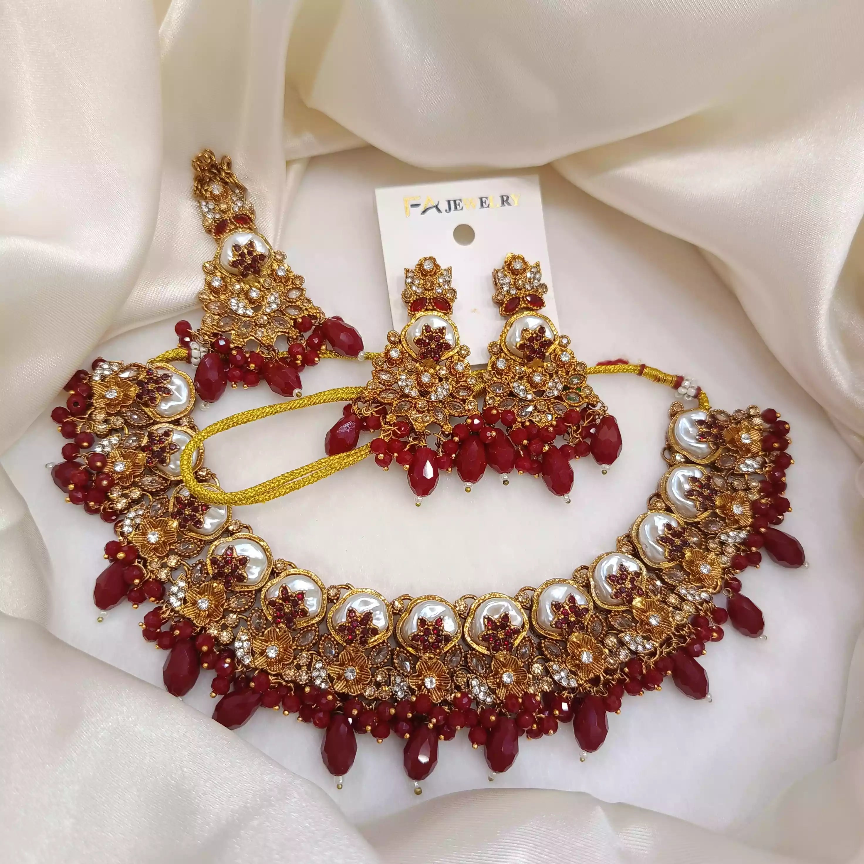 Turkish MOP necklace set Secondary image