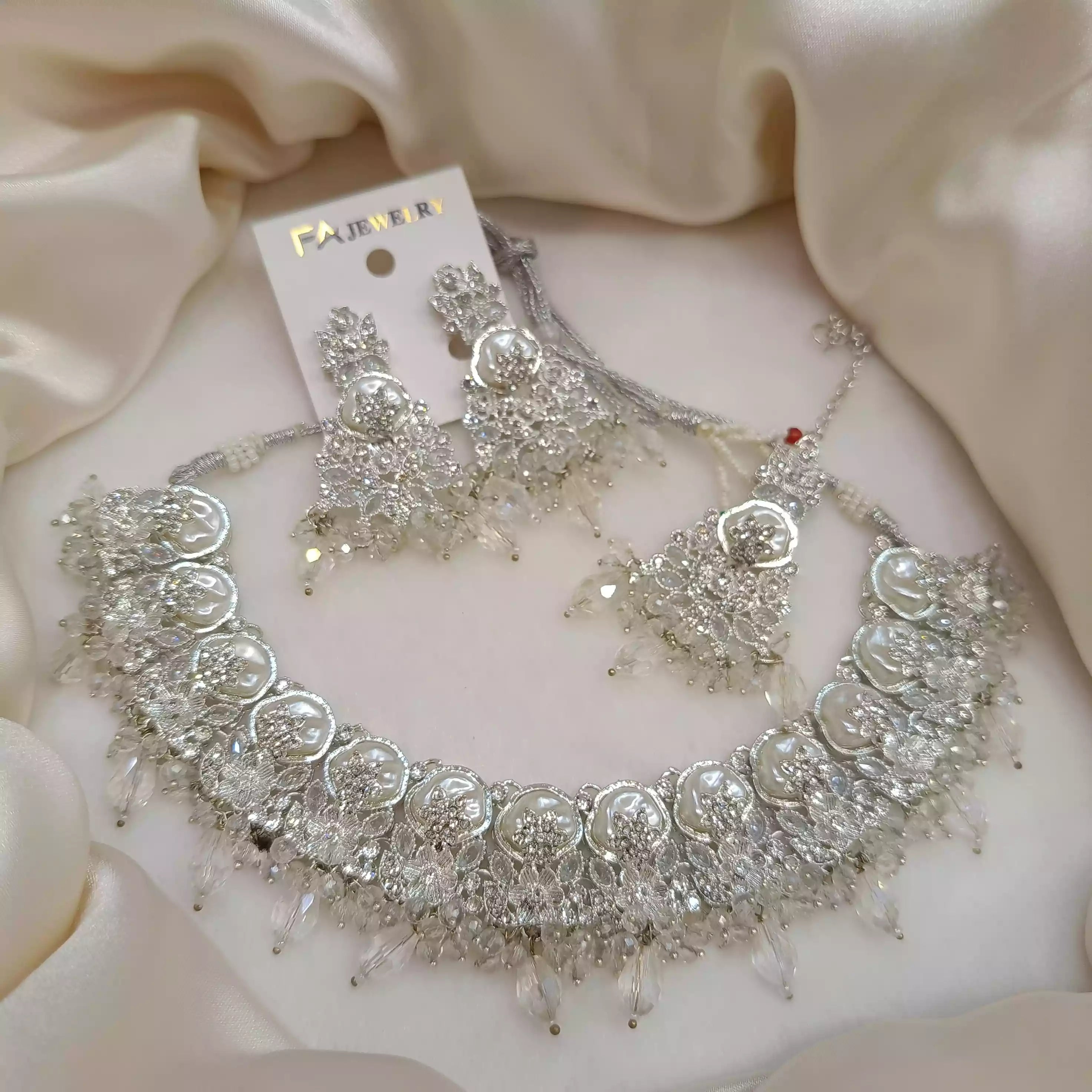 Turkish MOP necklace set Main image