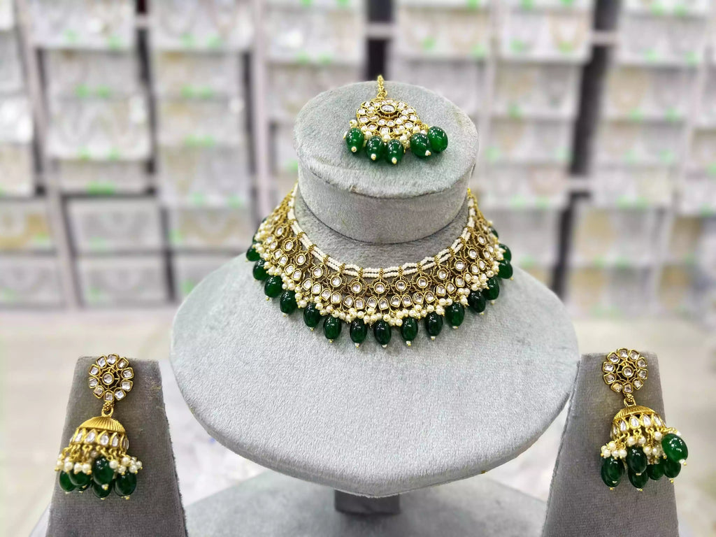 Kundan necklace set with teeka
