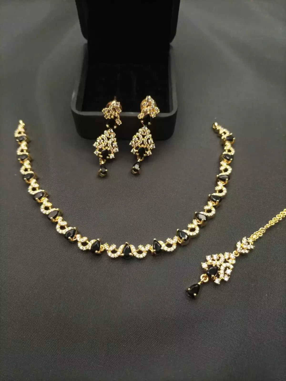 Delicate AD zircon necklace set