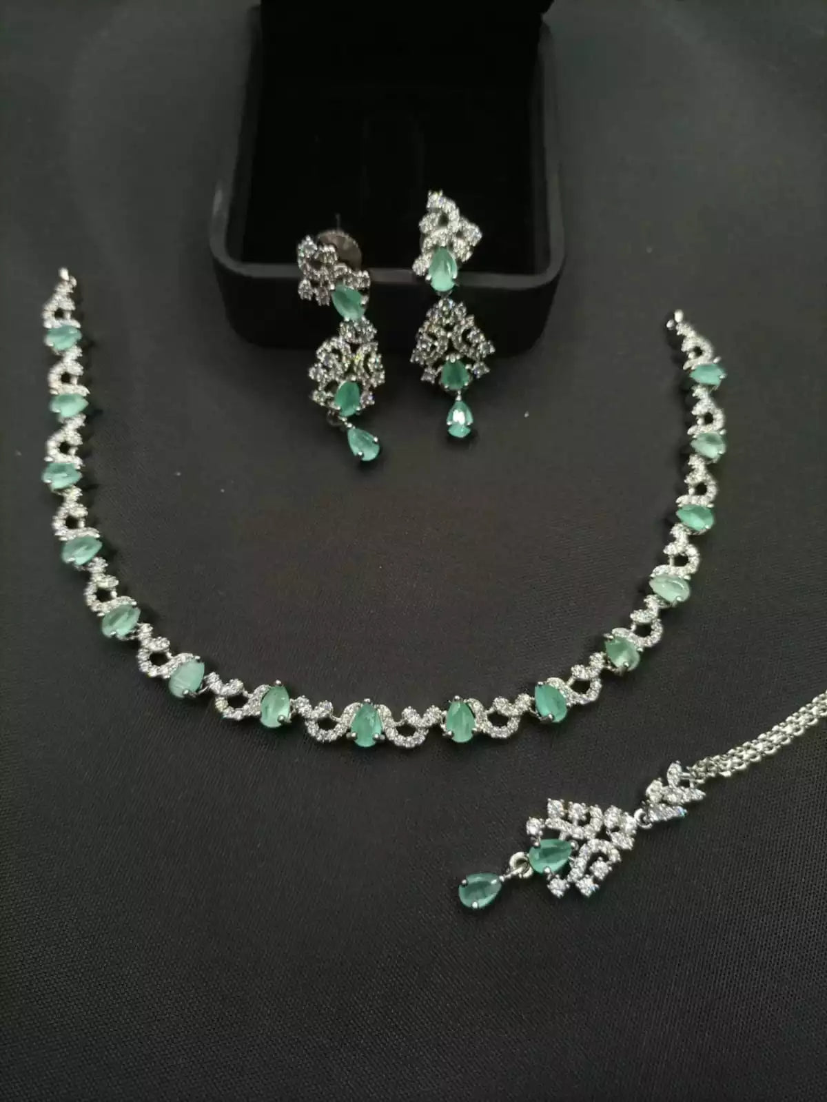 Delicate AD zircon necklace set