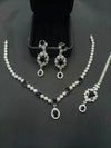Black / Silver Base