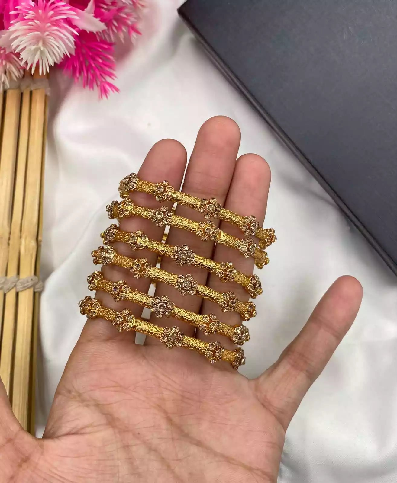 Gold plated 6 pcs bangle set