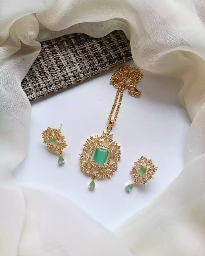 Indian zircon pendant set