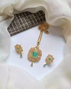 Indian zircon pendant set