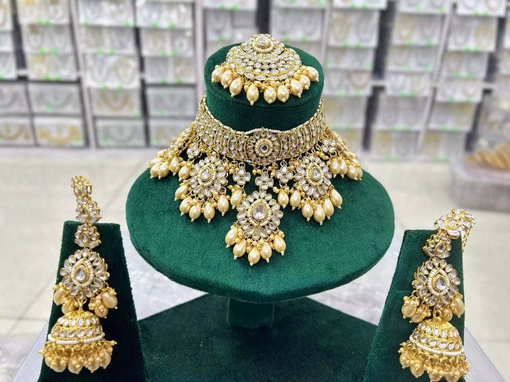 Indian kundan heavy bridal set