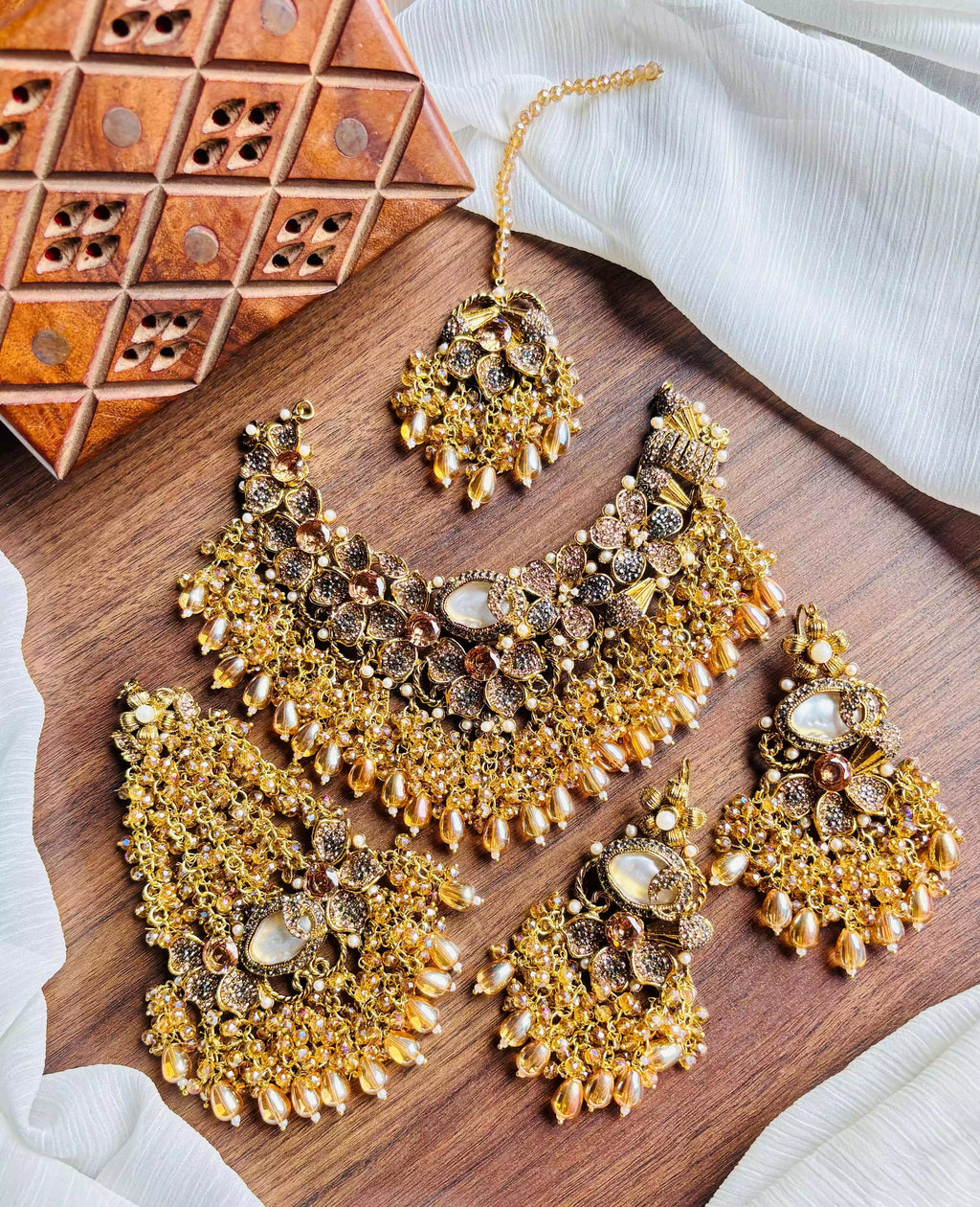Handmade heavy bridal set