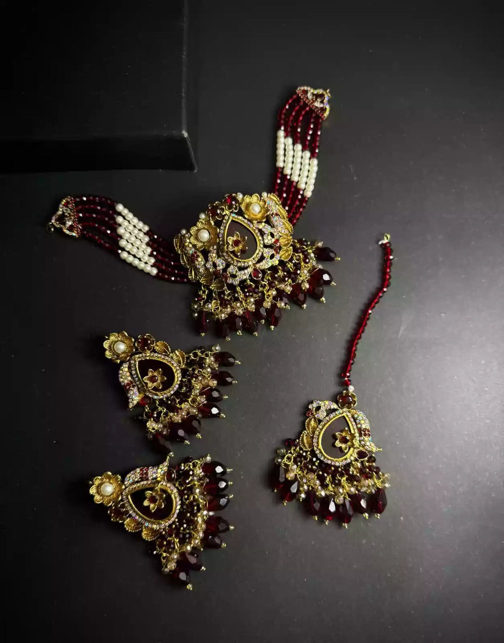 Handmade choker set