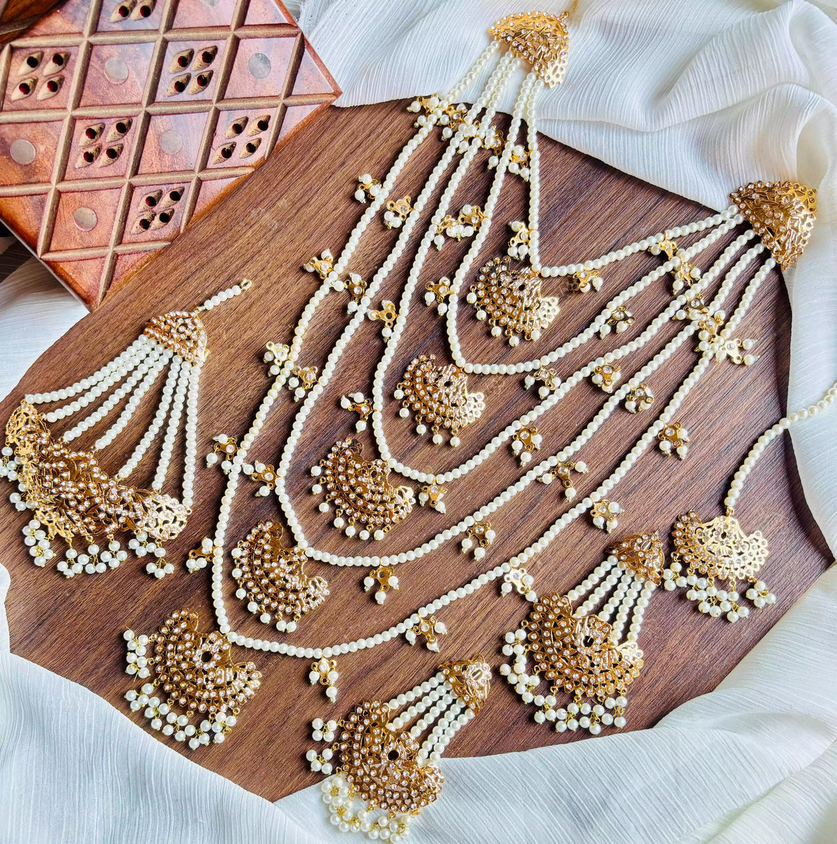 5 layer Hyderabadi bridal set Main image