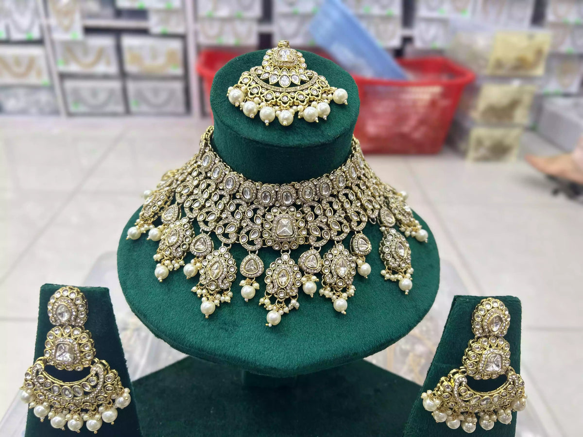 Indian kundan bridal set