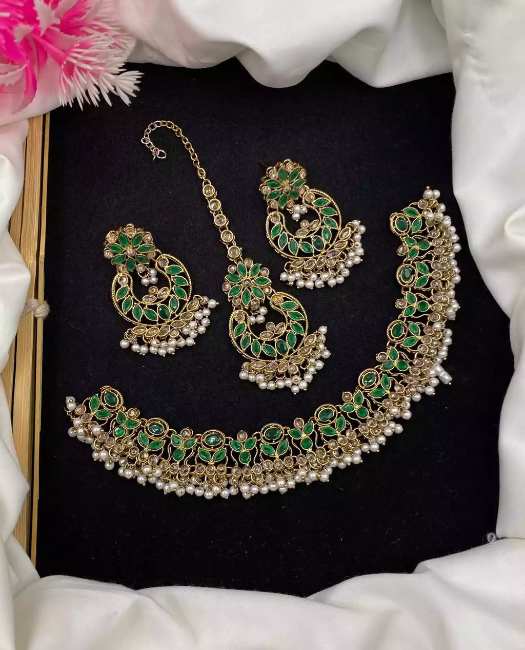 Reverse AD necklace set