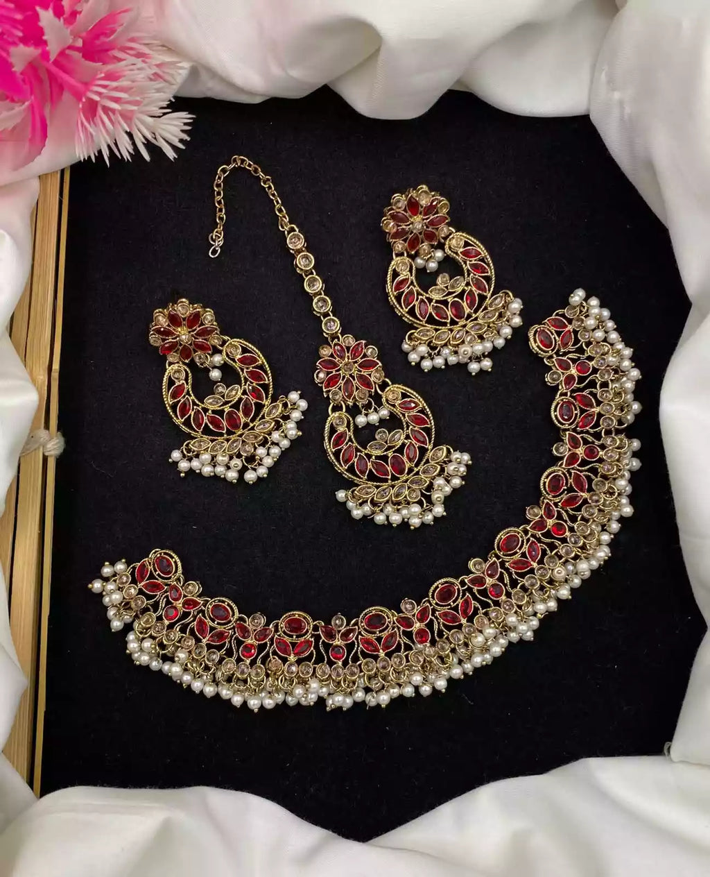Reverse AD necklace set