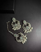 Chand baali earrings teeka