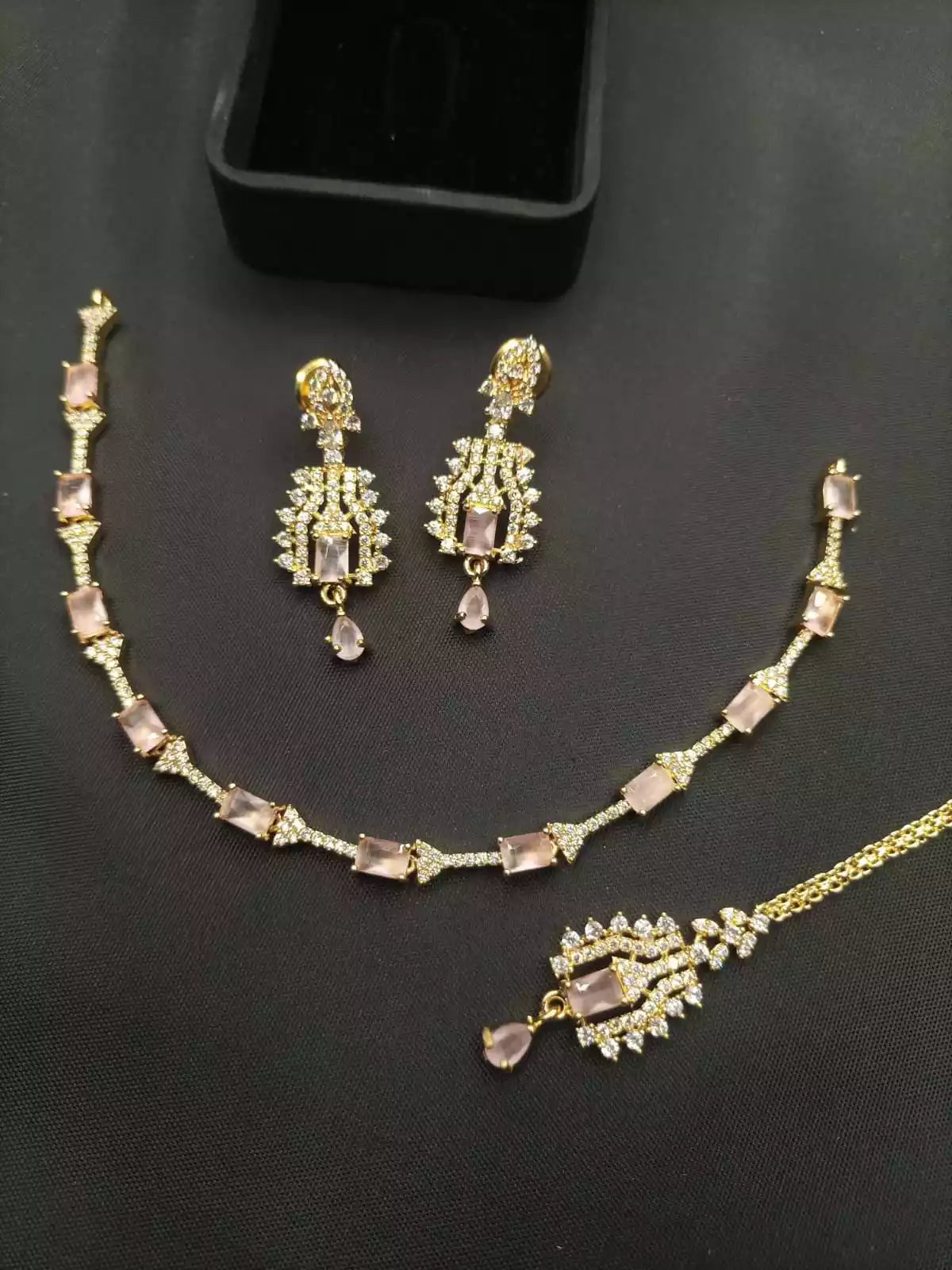 American diamond necklace set Secondary image
