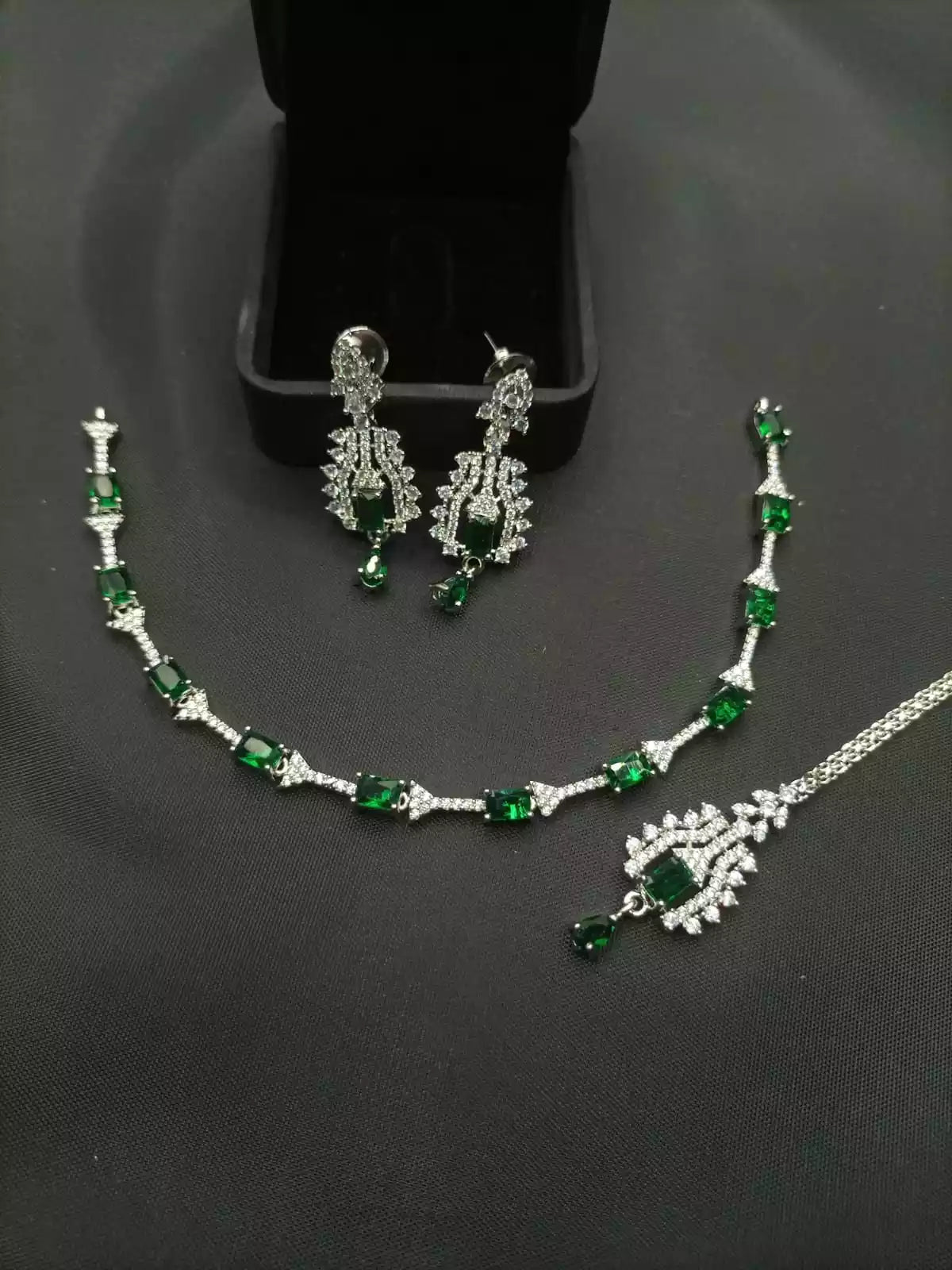 American diamond necklace set Main image