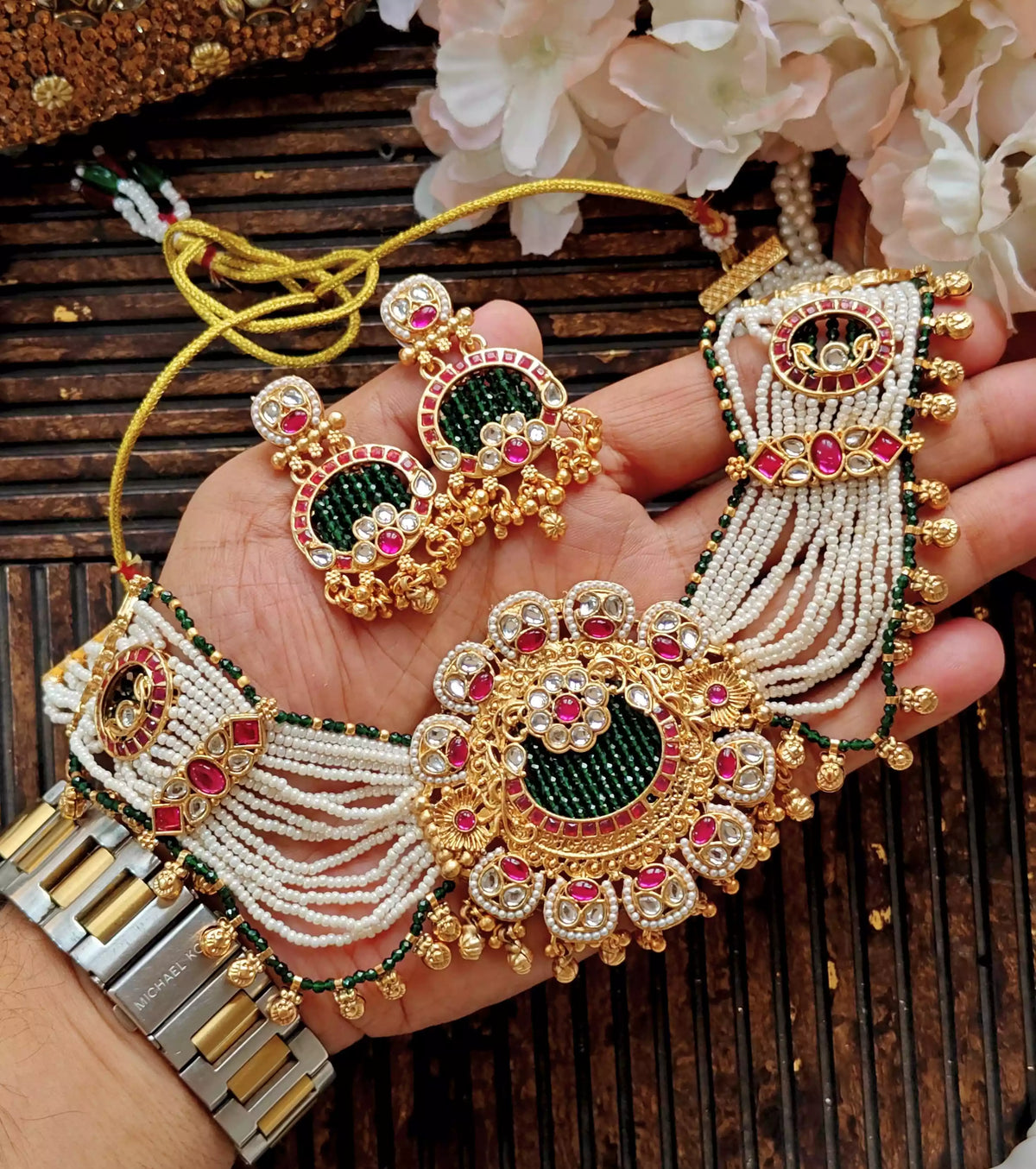 Traditional indian necklace set
