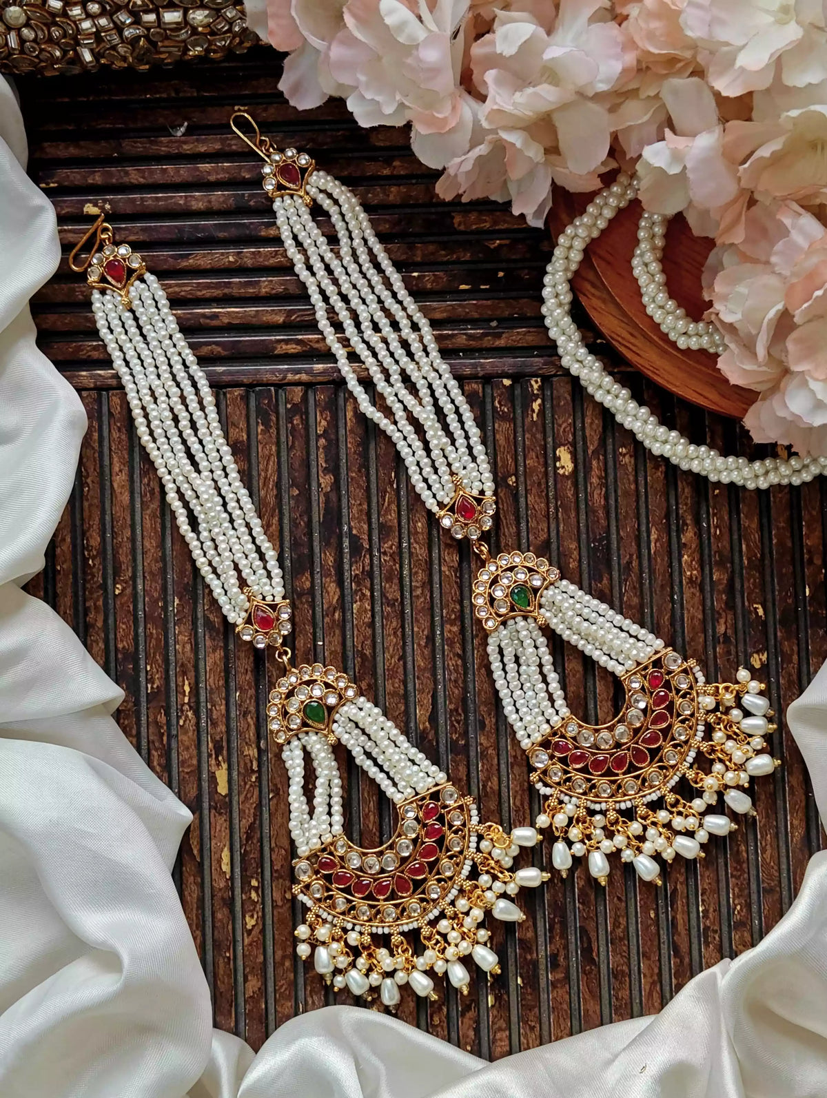 Trending kundan sahara earrings