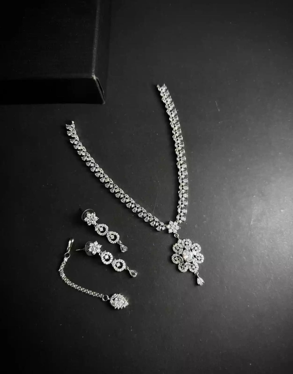 Indian zircon necklace set